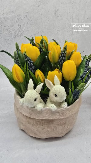 Blumentopf mit Hase