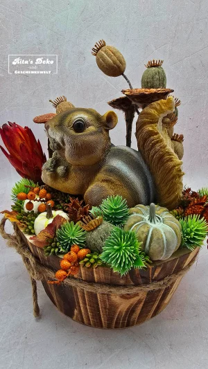 Herbstliche Waldbewohner-Deko mit Eichhörnchen