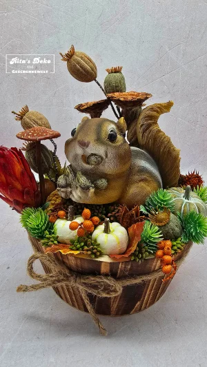 Herbstliche Waldbewohner-Deko mit Eichhörnchen