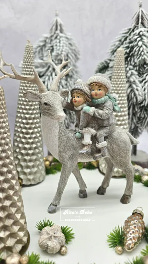 Eleganter Adventskranz – Kinder auf dem Hirsch