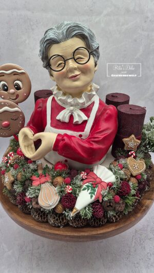Omas Weihnachtsbäckerei- Advenstdekoration mit Herz